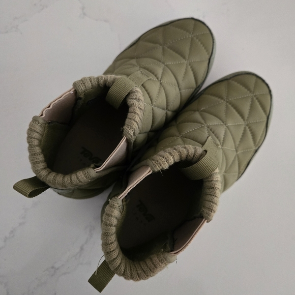 EUC Teva Ember Quilted Ankle Boot Mid Water-Repellent Bootie Burnt Olive Drab 5 - Picture 5 of 9